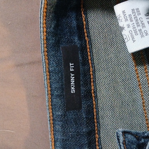 Judy Blue NWT mid rise skinny fit  size 29 - Picture 3 of 9